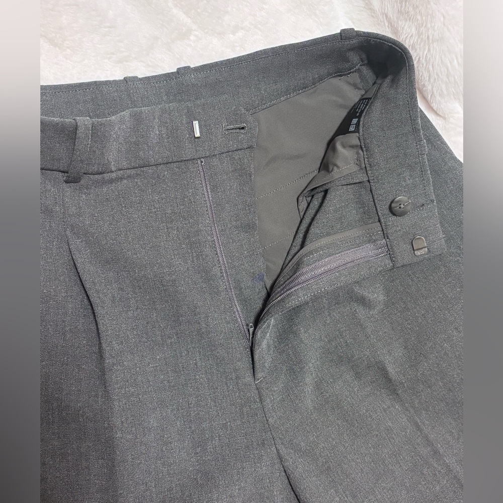 Uniqlo | Grey Trousers - Sz 26-27